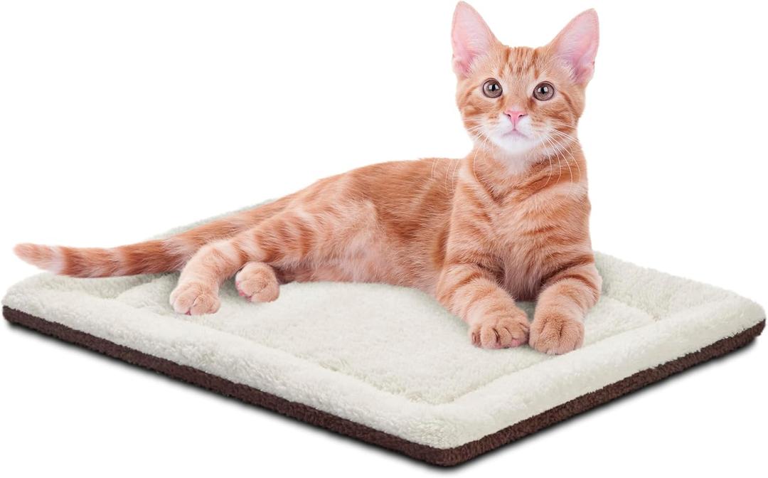 K&H PET PRODUCTS Self-Warming Cat Bed Pad, Self Heating Pad for Outdoor Cat Houses, Warming Mat for Indoor Pet Beds & Furniture, Reversible Blanket, Washable - Small 21 X 17in Oatmeal/Chocolate