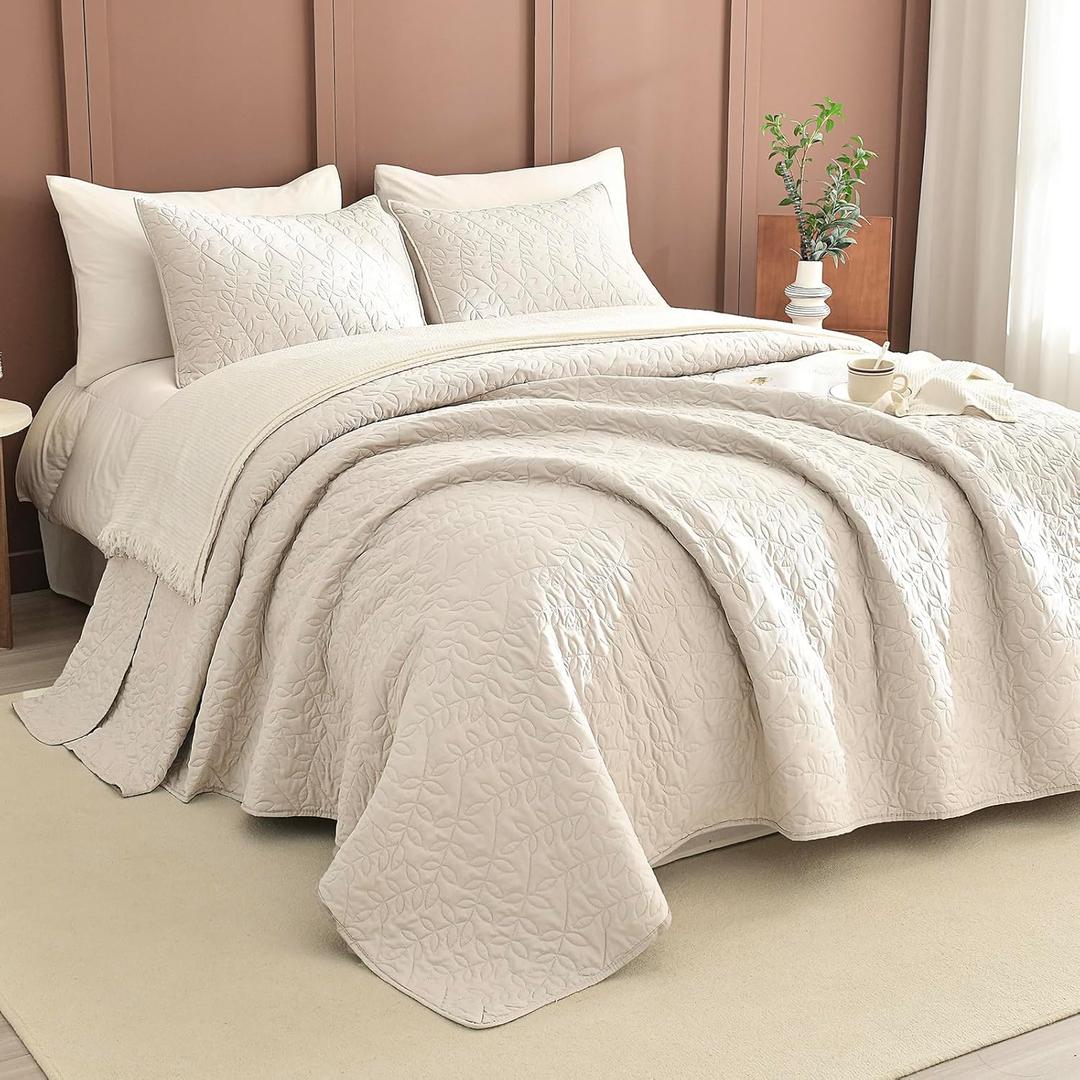 Masaca Oversized King Quilt 120x120,Wheat Oversized King Bedspread with Leaf Pattern,3 Piece Lightweight Ultra Soft Farmhouse California King Coverlet Set
