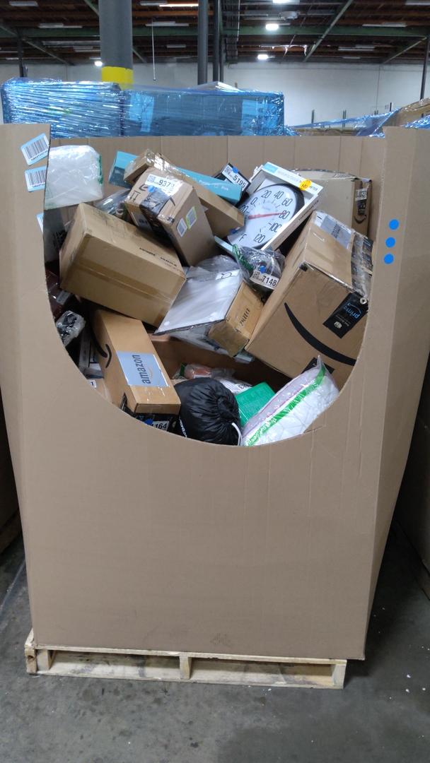 Pallet Of Salvage Items