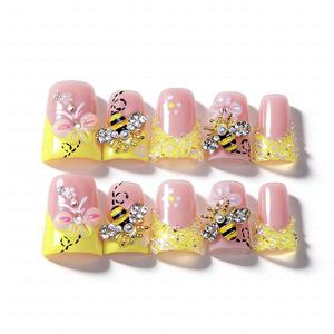 Handmade Short Duck Press On Nails, Precious Bee, 10 Pieces Reusable Acrylic False Nails, Size Large