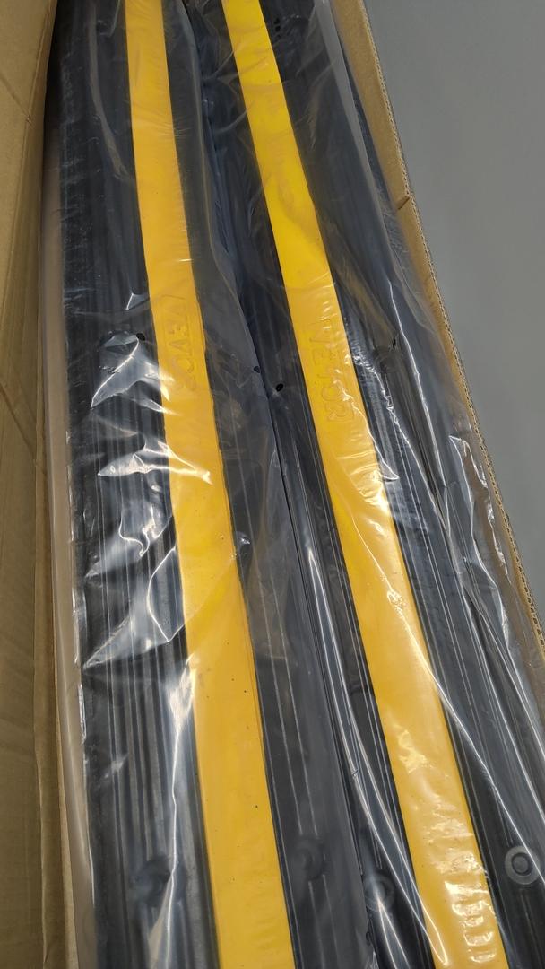 Happybuy 4 Pack of 1-Channel Rubber Cable Protector Ramps Heavy Duty 18000Lbs Load Capacity Cable Wire Cord Cover Ramp Speed Bump Driveway Hose Cable Ramp Protective Cover