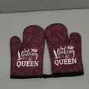 GOSJINNK 2 Pcs Funny Oven Mitts Baking Queen Heat Resistant Mitts for Kitchen Decor Trendy Silicone Non-Slip Baking Mittens with Hanging Loop Sweet Housewarming Gifts for Hostess Mom Bake Lover Chef