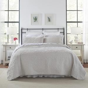 Laura Ashley - Felicity Collection - Quilt Set - 100% Cotton, Reversible, All Season Bedding with Matching Sham(s), Pre-Washed for Added Softness, King, Soft Grey