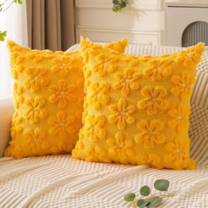 DFXSZ Summer Pillow Covers 18x18 inch Set of 2 Yellow Daisy White Flower Heart Soft Plush Faux Fur Jacquard Throw Pillow Covers for Bedroom Sofa Spring Summer Holiday Home Decor PTK036B18