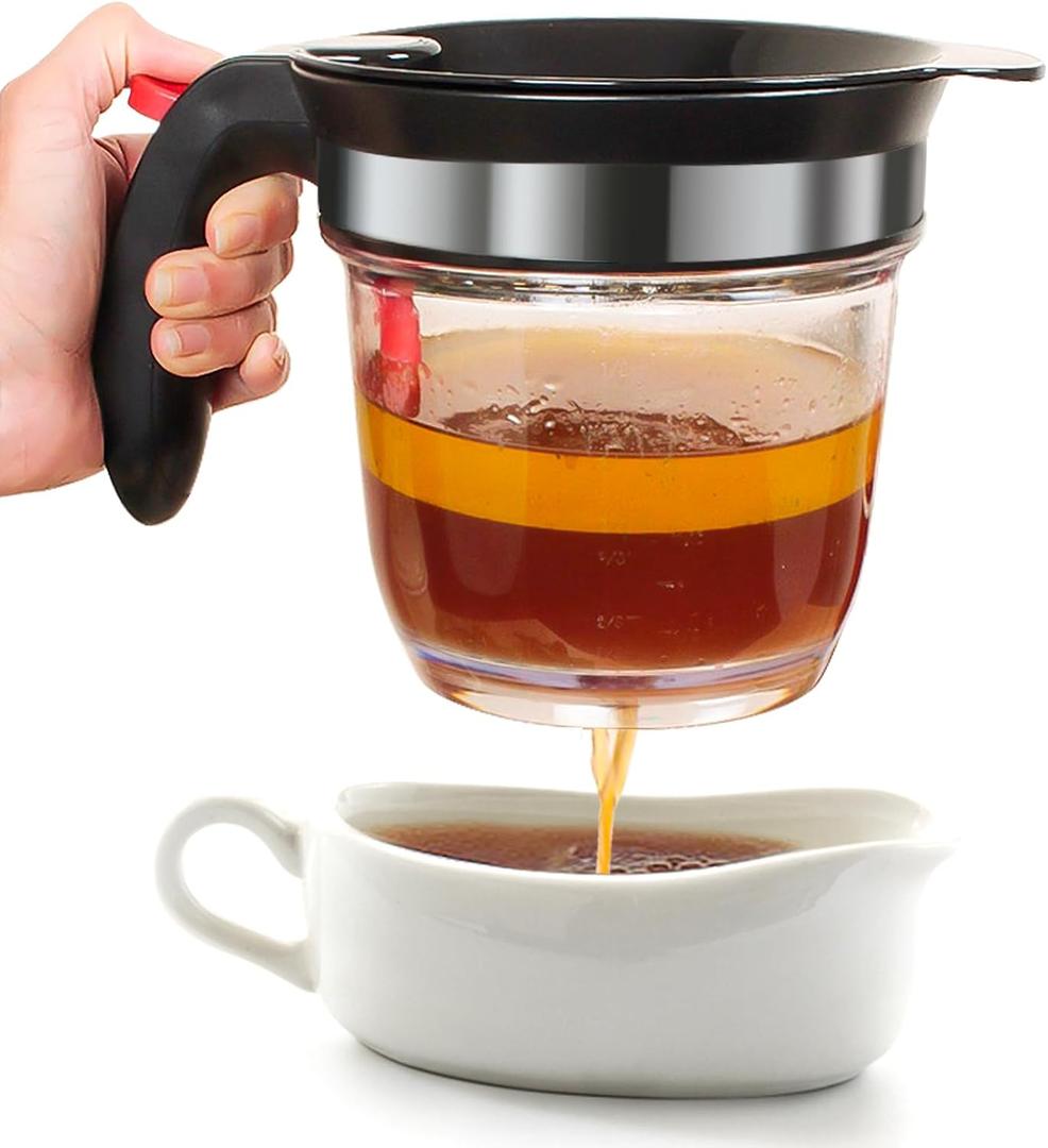 Fat Separator With Bottom Release, 4 Cup Gravy Separator for Cooking with Oil Strainer, Kitchen Gadgets Grease Separator Packaged with a 3-in-1 Multifunctional Peeler (Red)