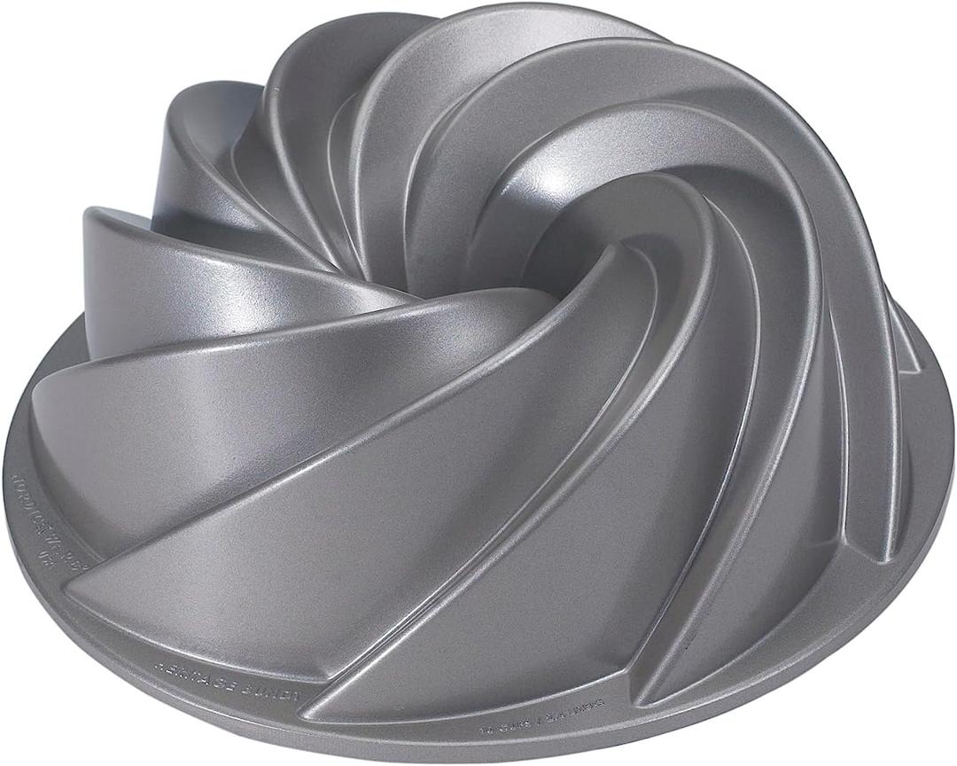 Nordic Ware Platinum Collection Heritage Bundt Pan (Silver)