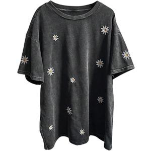 WDIRARA Women's Plus Size Floral Embroidery T Shirts Short Sleeve Crew Neck Tee Vintage Tops (XX-Large Plus, Black)