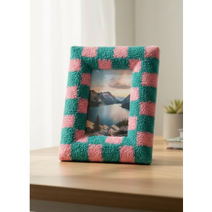 TUFTED PICTURE FRAME FITS 4 × 6 PHOTOS