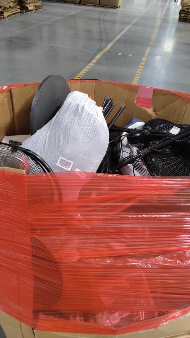 Pallet of Salvage Items 