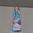 Mattel Disney Frozen Toys, Elsa Fashion Doll & Accessory with Signature Look, Inspired by the Movie