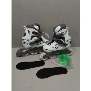 GUIPAISHI INLINE ROLLERSKATES WITH LIGHT UP WHEELS,, Size 2.5-5