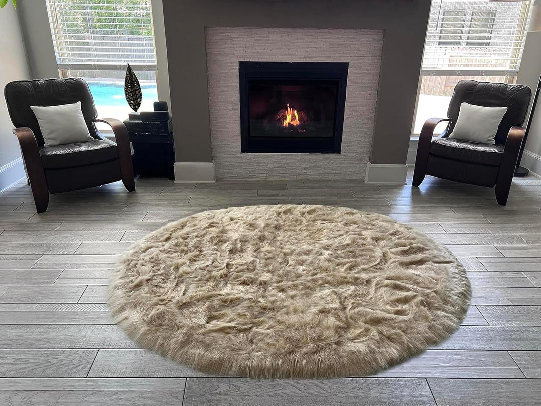 LAMBZY Elegant and Sophisticated Imitation Sheepskin Area Rug (Beige, 76")