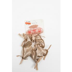 Carole inc. claw clip and scrunchie