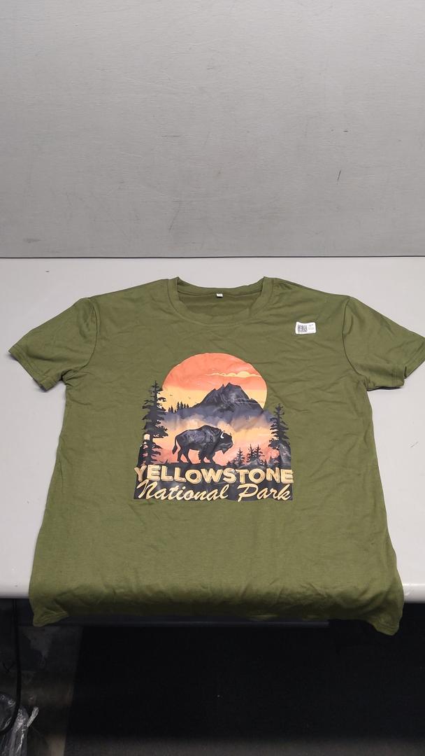 Womens Vintage Retro Yellowstone National Park Hiking T-Shirt (Small, Moss)