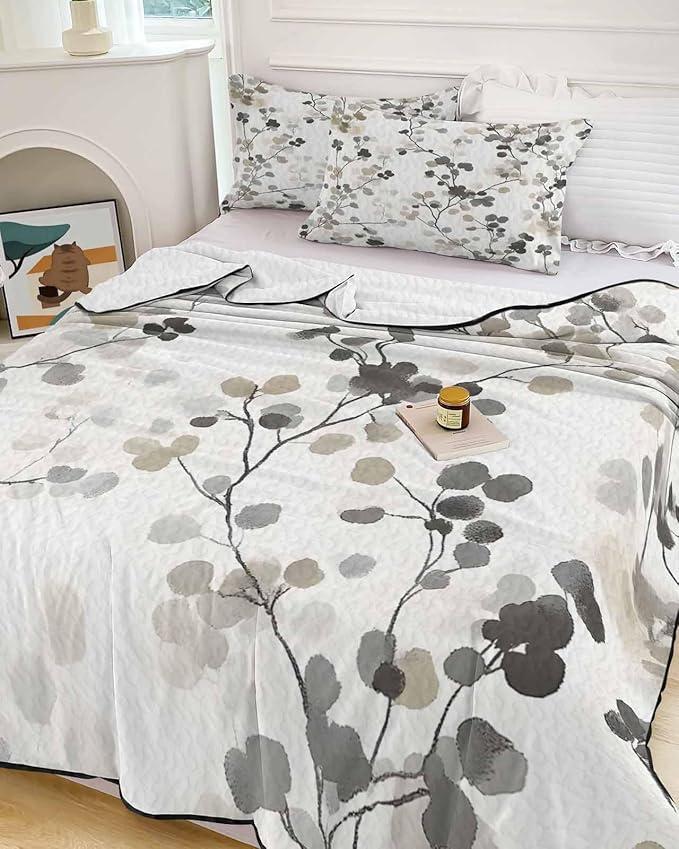 Quilt King Set, Gray Brown Botanical Watercolor Summer Bedding Sets Lightweight Bedspread Coverlet Set, Retro Country Floral Leaves 3 Pieces Comforter Bedding Set(1 Quilt, 2 Pillow Shams)