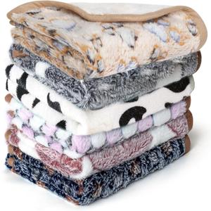 YedsIntu 6 Pcs Washable Guinea Pig Blankets Absorbent Small Animal Fleece Bedding Cage Liners Reusable Pet Pee Pad Sleep Mat Pad Cover for Hamster Ferret Rabbit Chinchilla Hedgehog (24" x 47") (Black)