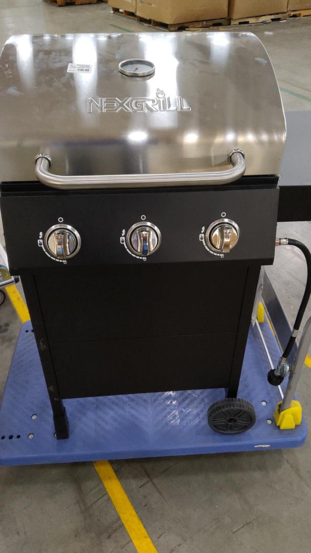 ChuMaste Grill Propane 3 Burner Gas outdoor grills, Bbq with Thermometer, Patio grill For Small gatherings, asadores de gas 30000 BTU. Barbecue grill with Foldable Rack.Propane Gas Grills