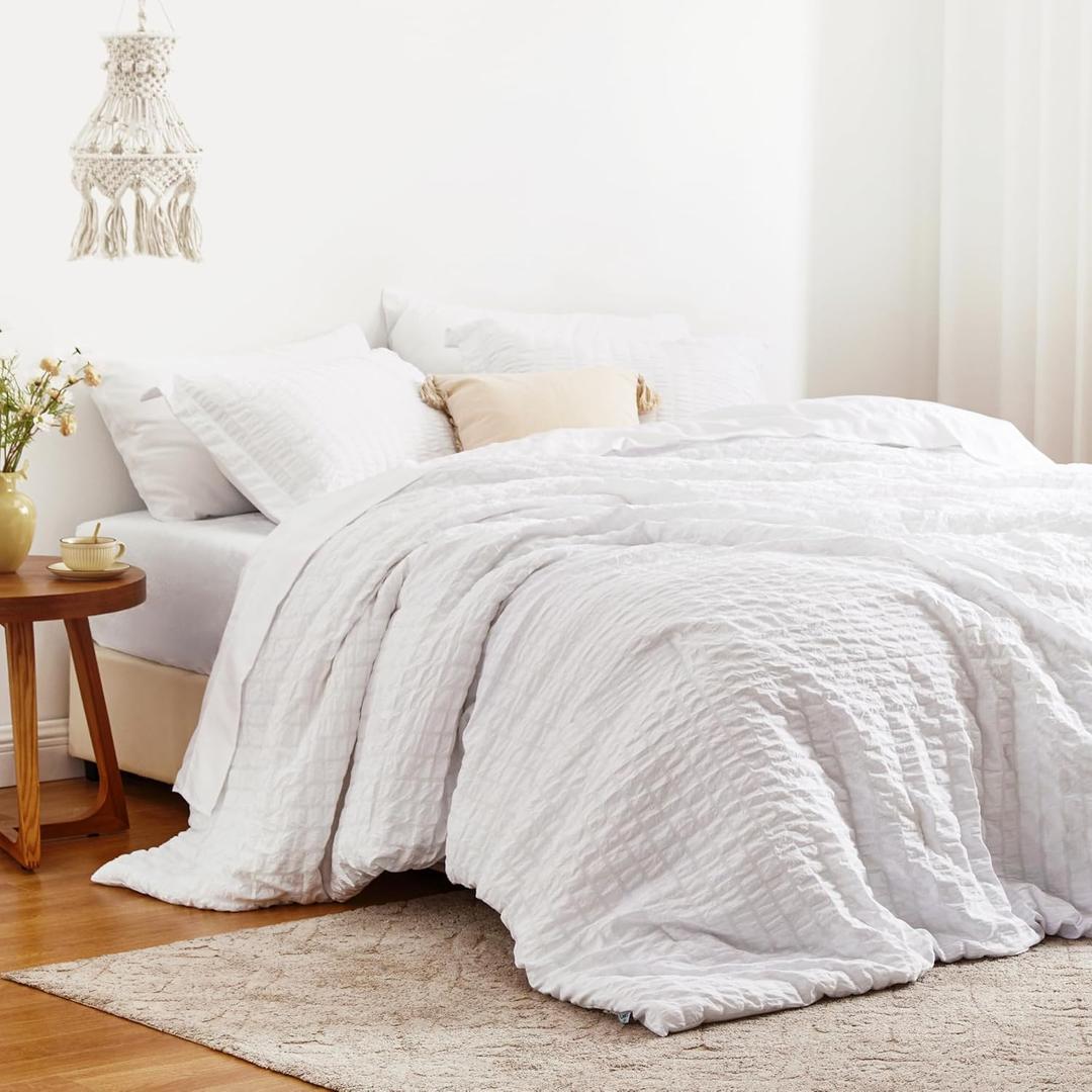 Love's cabin Seersucker White King Size Comforter Set 7 Pieces, All Season Lightweight Bedding Set, King Bed in a Bag Comforter Set with Comforter, Flat Sheet, Fitted Sheet, Pillowcase and Pillow Sham (King (102"X90"))
