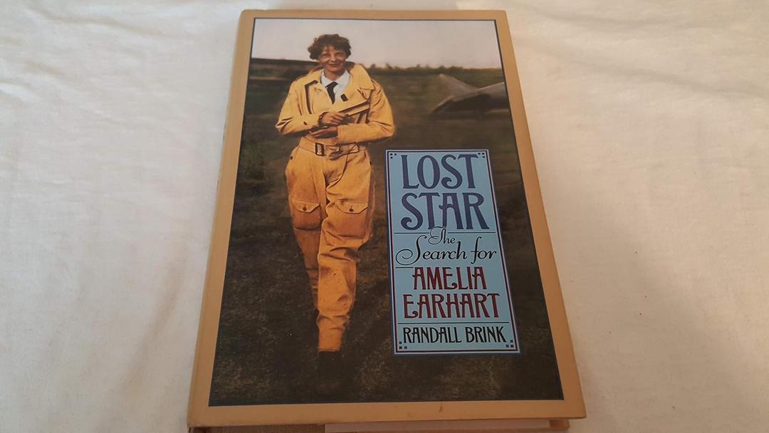 Lost Star : The Search for Amelia Earhart