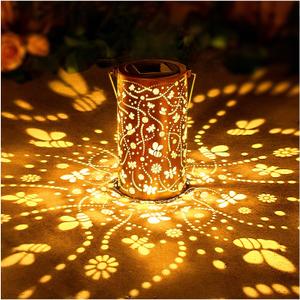 Bee Solar Lanterns Outdoor Waterproof Hanging Solar Lights Bee Gifts for Women Men Metal Decorative LED Bee Lanterns for Garden Decor,Yard,Patio,Lawn,Tabletop,Pathway,Landscape