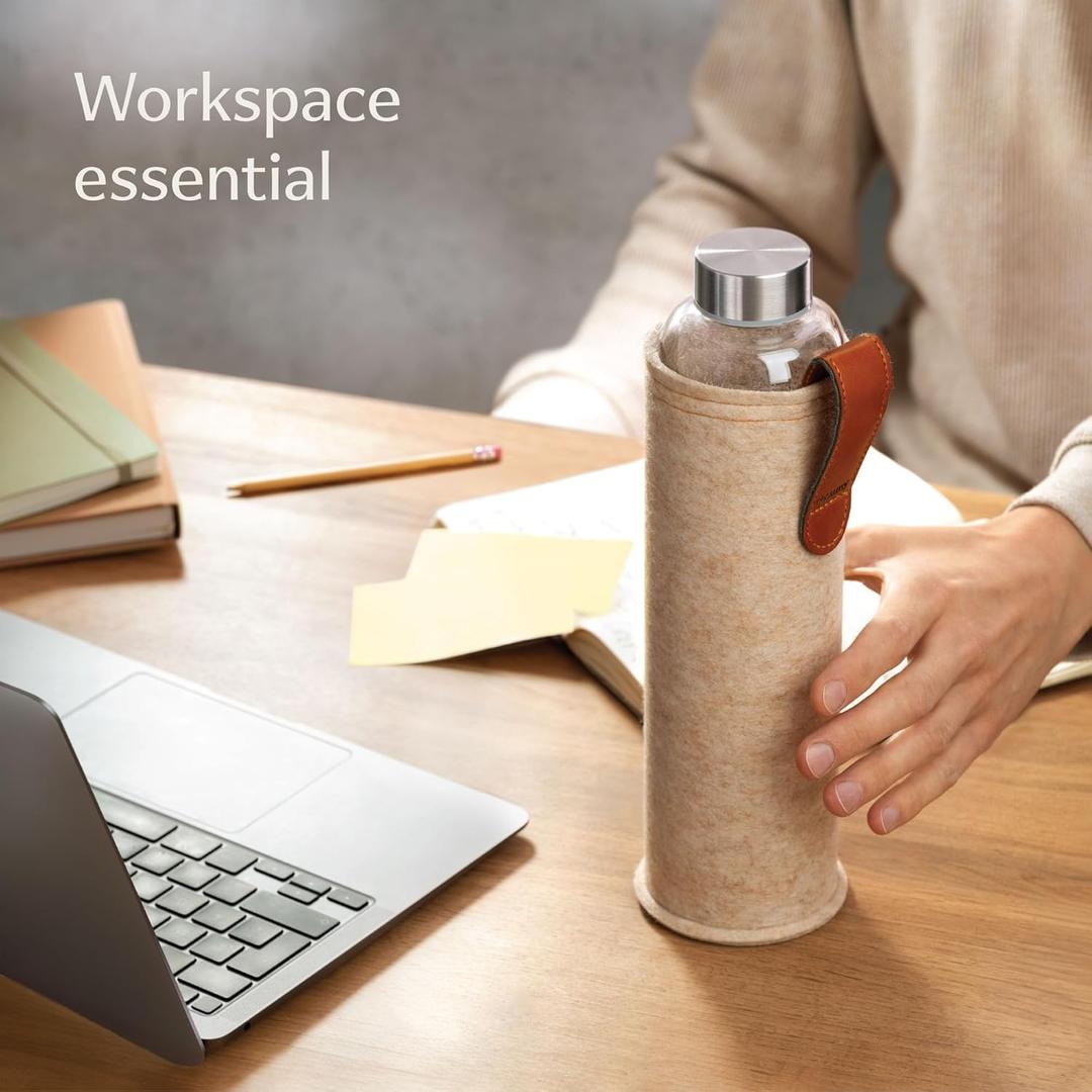 Cosumy Glass Water Bottle 25oz with Felt Sleeve - Borosilicate Glass - Leakproof Lid - BPA Free - Ideal for Work, Travel & Gym (Sand Brown)