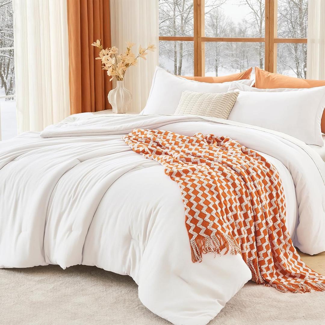 MUXHOMO King Size Comforter Set, All Season Ultra Soft Down Alternative Bedding - 3 Piece Lightweight Bed Set Includes 1 Comforter (104"x90") and 2 Pillow Shams (20"x36"), Wihte