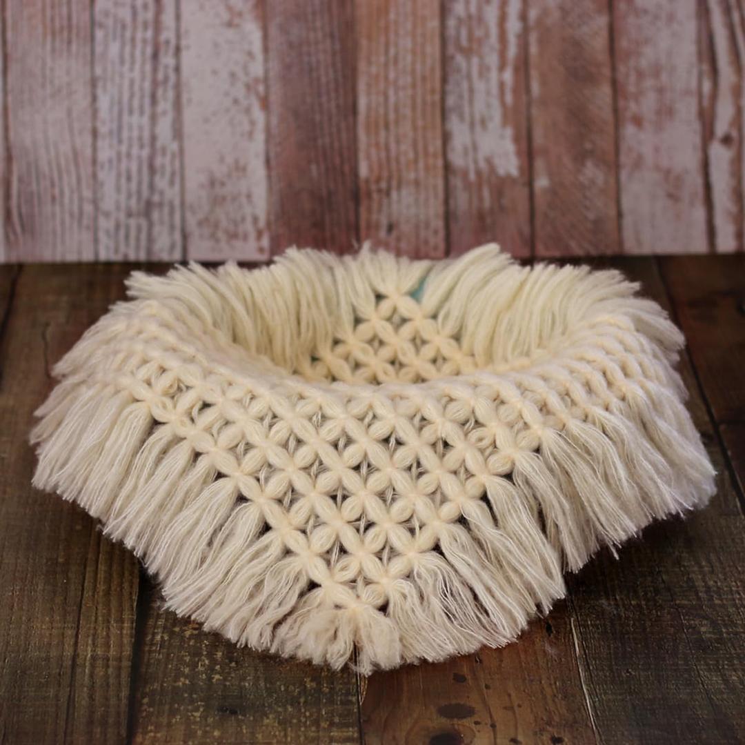 Coberllus Newborn Baby Photography Props Blanket Handmade Knitted Twist Wrap Posing Aid Backdrops for Boy Girls Photography Shoot (Light Beige)