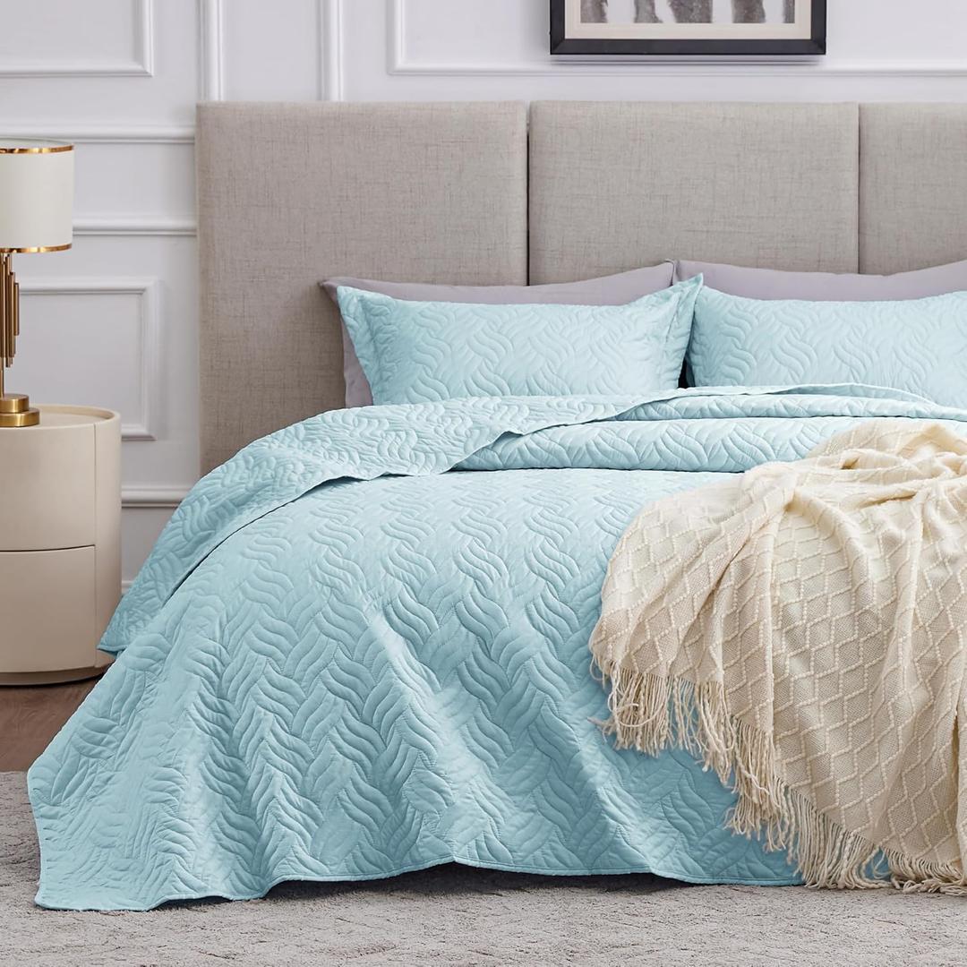 Love's cabin Quilts for Queen Bed Light Blue Bedspreads - Soft Bed Summer Lightweight Bedspread Comforter - Modern Style Wave Pattern Coverlet for All Season - 3 Pieces (1 Quilt, 2 Pillow Shams), Full/Queen