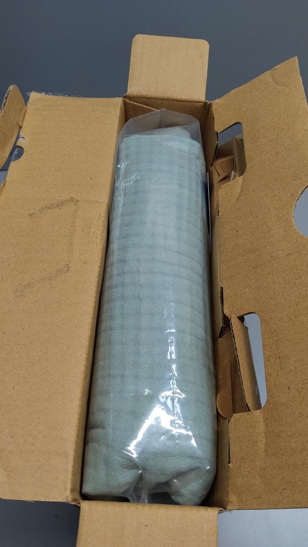 Cotton blanket by Bedsure Get Cozy