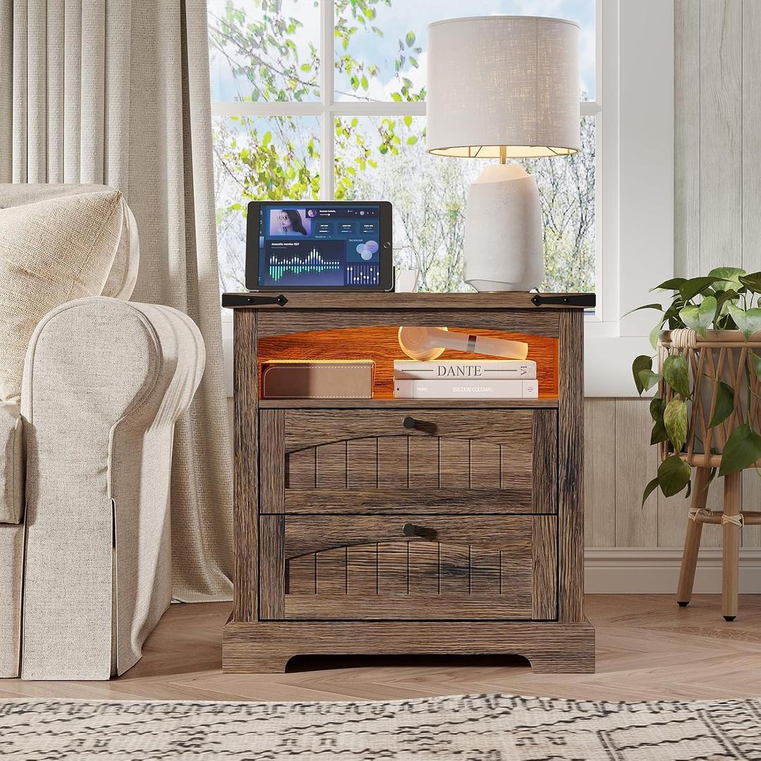 Vabches Nightstand with Charging Station, Vintage End Table with 2 Drawers, Wood Rustic Sofa Side Table with Open Storage Shelf for Bedroom, Living Room (Brown)