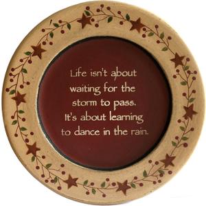 CVHOMEDECO. Primitive Vintage Dance in the Rain Wood Decorative Plate Display Wooden Plate Home Dcor Art, 9-3/4 Inch