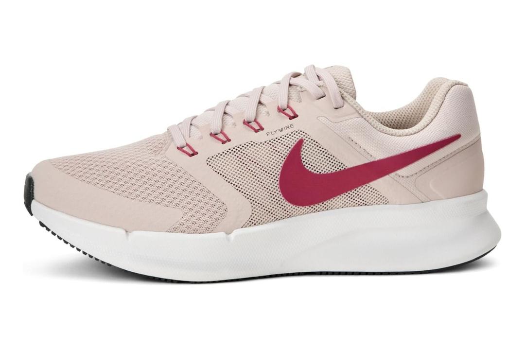 Nike Women's Run Swift 3 Road Running Shoes, 8