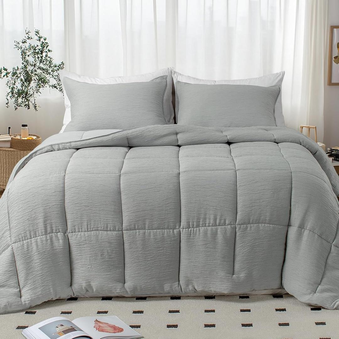 KASENTEX Crinkle Comforter Set King Size,Fluffy Lightweight 3-Piece Bed Set,Soft Warm Down Alternative Duvet Insert,Breathable Muslin Comforter,Machine Washable, All-Season, Silver Gray