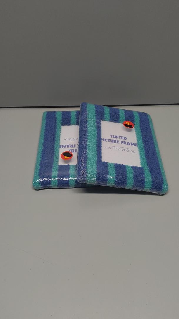 TEXTURED PICTURE FRAME FITS 4X6 PHOTOS 2PCS