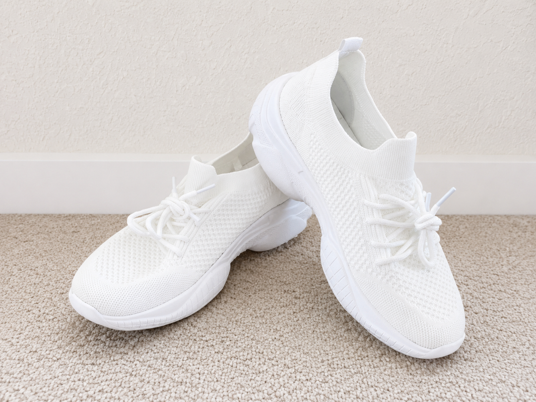 White Minimalist Light Breathable Lace Up Gym Trainer Shoes Sneakers, US 9W