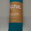 Amazon Basics Kid's Soft Easy-Wash Lightweight Microfiber 3-Piece Sheet Set, Twin, Bright Aqua, Solid