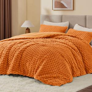 Bedelite Fluffy King Size Comforter Set - Burnt Orange Fleece Soft Comforter for King Size Bed, Luxury Warm Bedding Set for Winter, Fuzzy Bed Set 3 Pieces (1 Comforter, 2 Pillowcases)