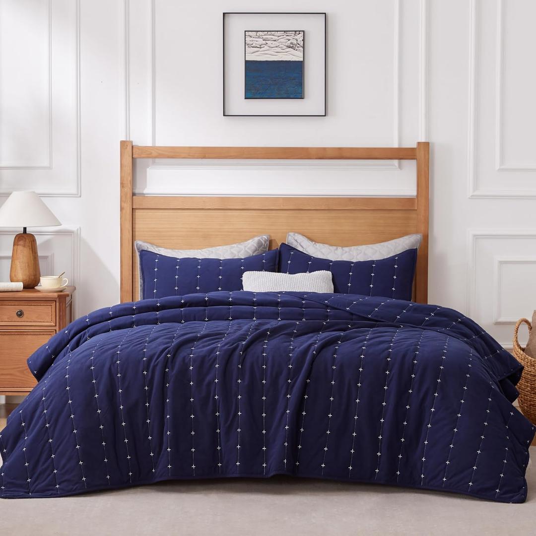 ALPHA HOME Bedspread Coverlet Set Queen Size Quilt Set, Super Soft Cashmere Feel Velvet Quilt Coverlet Set, Lightweight All Season Bedding Set(1 Coverlet, 2 Pillow Shams) (Navy Blue)