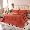 SOULOOOE Oversized King Plus Comforter, 128x120 Extra Large King Size Quilts 3 Pieces, Lightweight Reversible All Season Down Alternative Duvet Insert Comforter with 8 Corner Tabs
