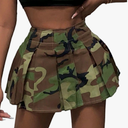 WDIRARA Women's Camo Print High Waist Streetwear Pleated Skater A Line Mini Skirt, Size L