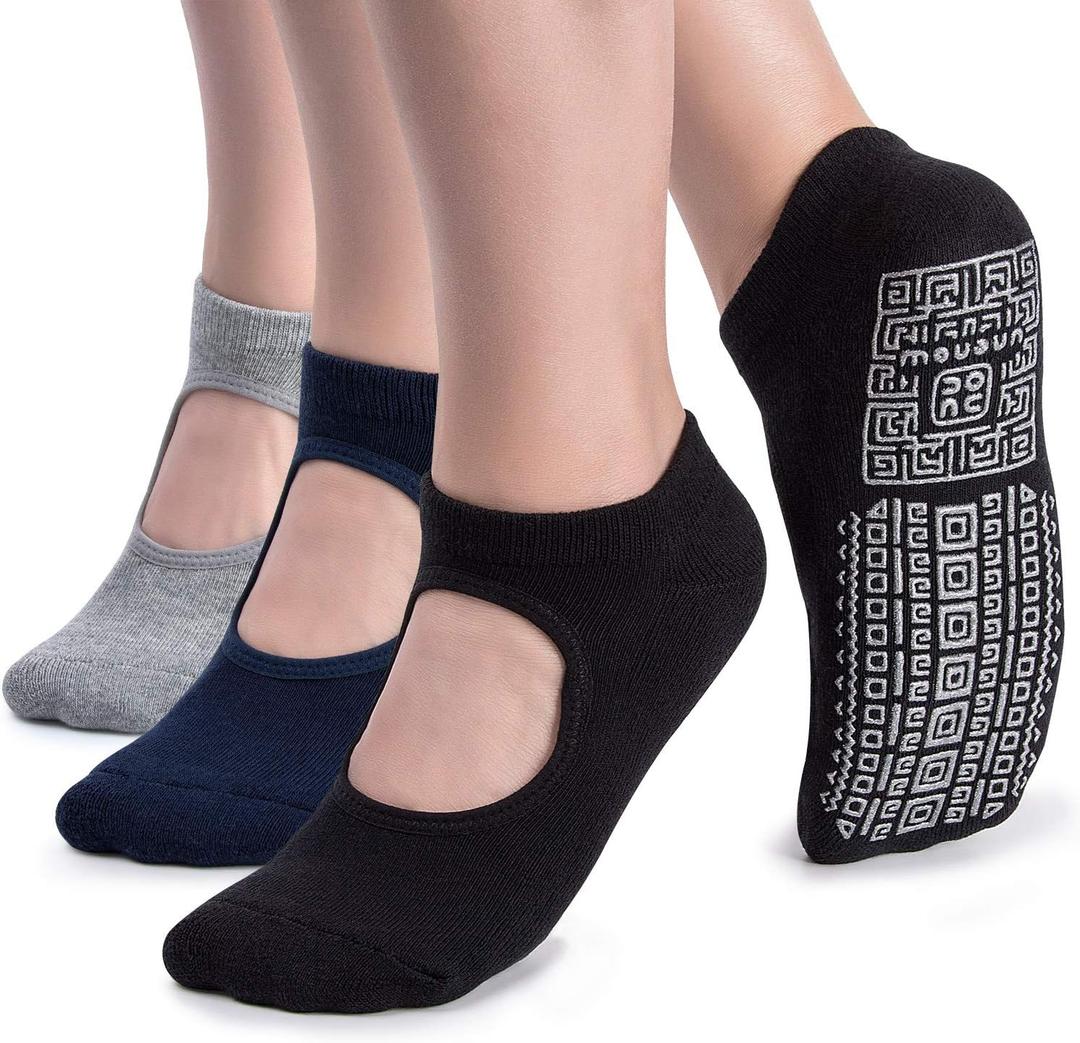 unenow Non Slip Grip Yoga Socks for Women with Cushion for Pilates, Barre, Home (One Size, 3 Pairs-black/Navy/Grey)