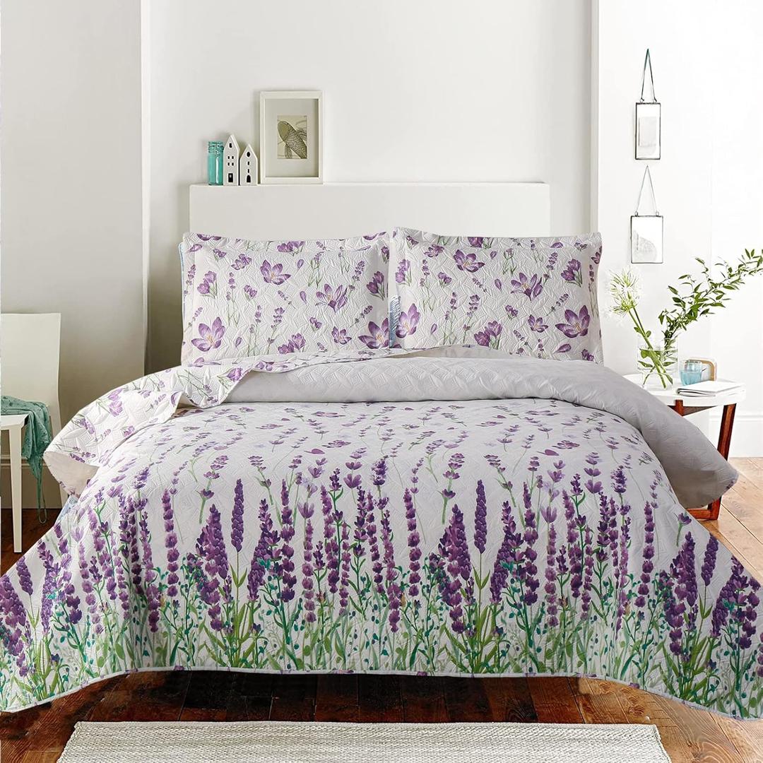 Reversible Daffodil Quilt Full/Queen Purple Green Floral Leaves Bedspread Lightweight Soft Flower Bedding Summer Botanicals Coverlet Blanket Very Peri Home Decor, Green/Purple/White 