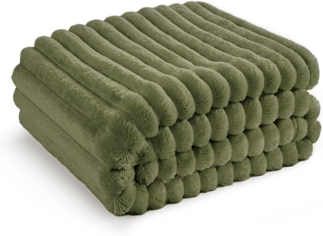 Bedsure GentleSoft Christmas Throw Blanket for Couch - Cozy Soft Blankets for Women, Cute Small Fleece Christmas Throws Gifts for Teens Girls Room Home Decor, Moss, 50x60 Inches