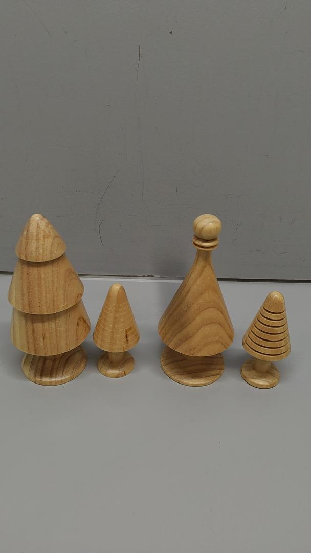 Namalu 4 Pcs Mini Wooden Christmas Trees for Crafts Farmhouse Wood Christmas Trees Small Figurines Vintage Tiny Xmas Table Centerpiece Rustic Unfinished Tabletop for DIY Craft Art Decoration
