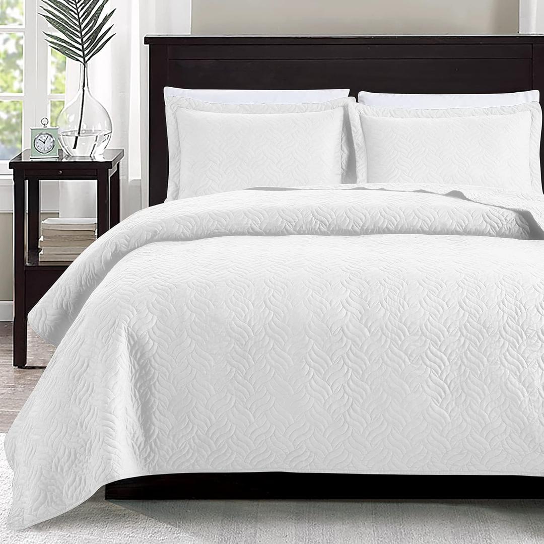 Love's cabin Quilts for Queen Bed White Bedspreads - Soft Bed Summer Lightweight Bedspread Comforter - Modern Style Wave Pattern Coverlet for All Season - 3 Pieces (1 Quilt, 2 Pillow Shams) (Full/Queen (90"x96"))