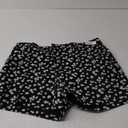 Amazon Essentials Women's Mid-Rise Slim-Fit 5 Inch Inseam Khaki Short (4, Black)