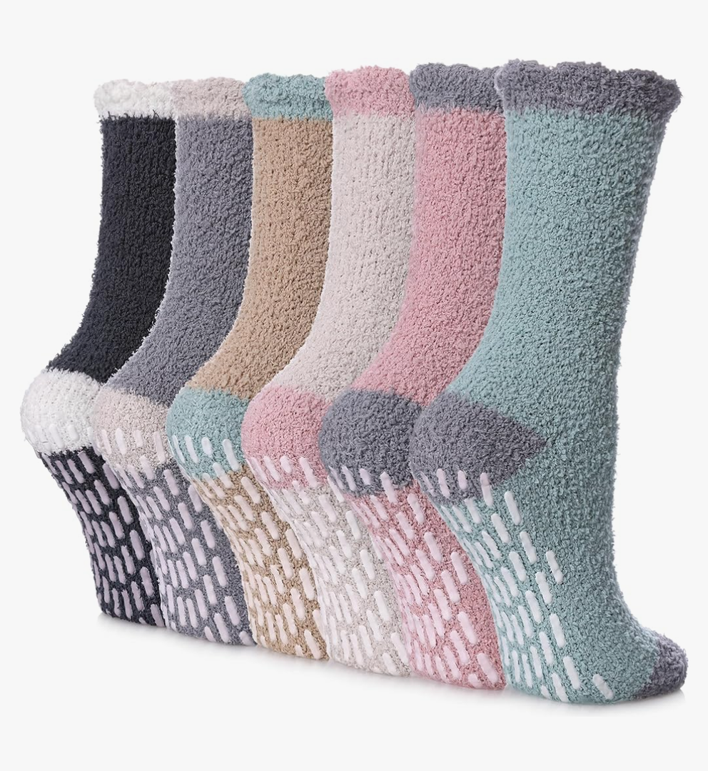 FNOVCO Non Slip Socks for Women Winter Warm Cozy Fuzzy Slipper Socks Soft Fluffy Hospital Socks with Grips, Pack of 6 