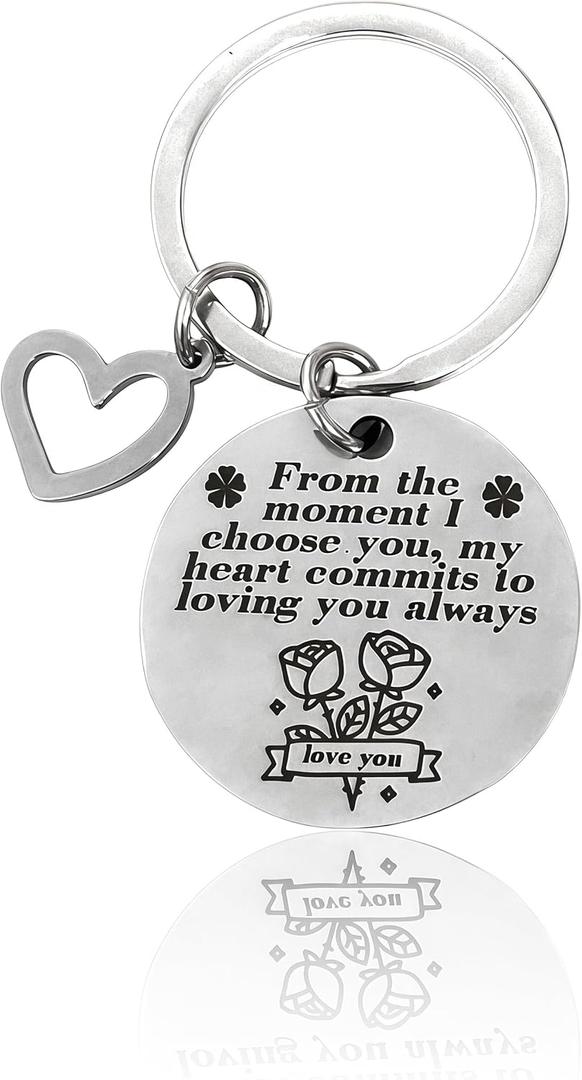 Couple Keychain I Love You Keychain As a Valentine's Day gift for Your Boyfriend, or as a Aomantic Gifts for Him As Special Gifts from Wife to Husband