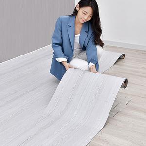 2 Rolls 15.7'' Wide Peel and Stick Floor Tiles FOGZUVR: 25.73 Sq.ft Self-Adhesive Thick Vinyl Flooring, Durable Waterproof Wood Grain Large Plank for Bathroom & Kitchen (Paleish Grey, 118''x15.7'')
