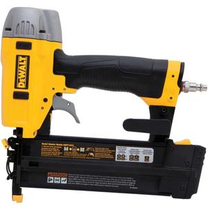 DEWALT Brad Nailer Kit, 18GA, 5/ 8-Inch to 2-Inch, Pneumatic (DWFP12231)